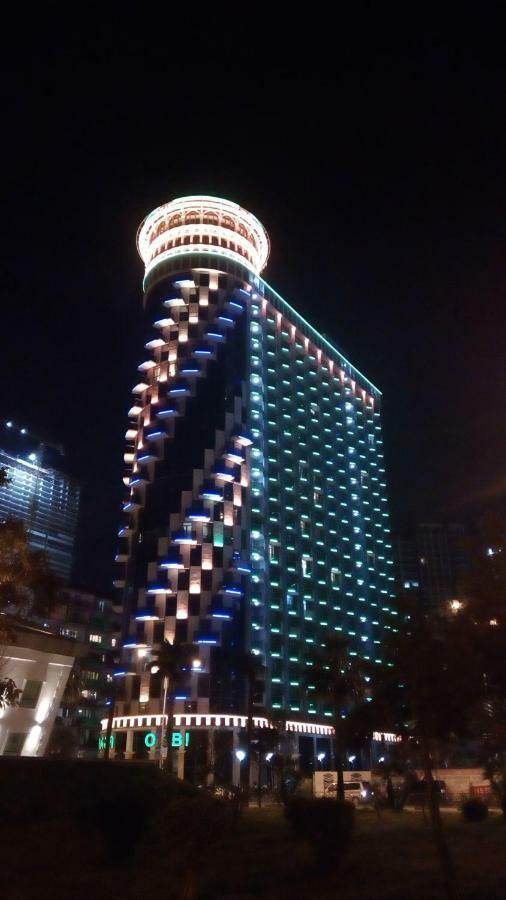 Apartments Batumi Esterno foto